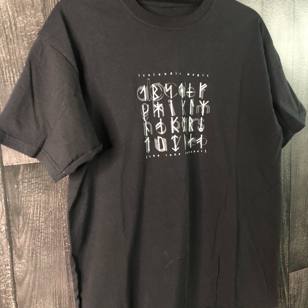 Icelandic Print T-shirt